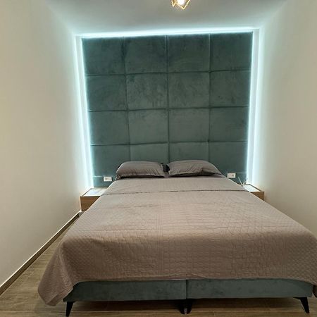 Isla'S Luxurious Seaside Apartments Durrës Exterior foto